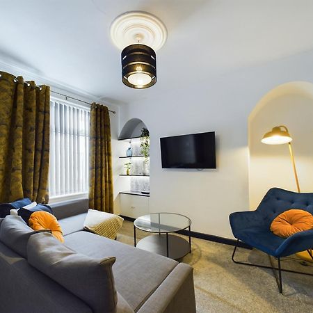 Charming Apartments - Cosy Retreat - Short Drive To City Centre - Free Parking Liverpool Buitenkant foto